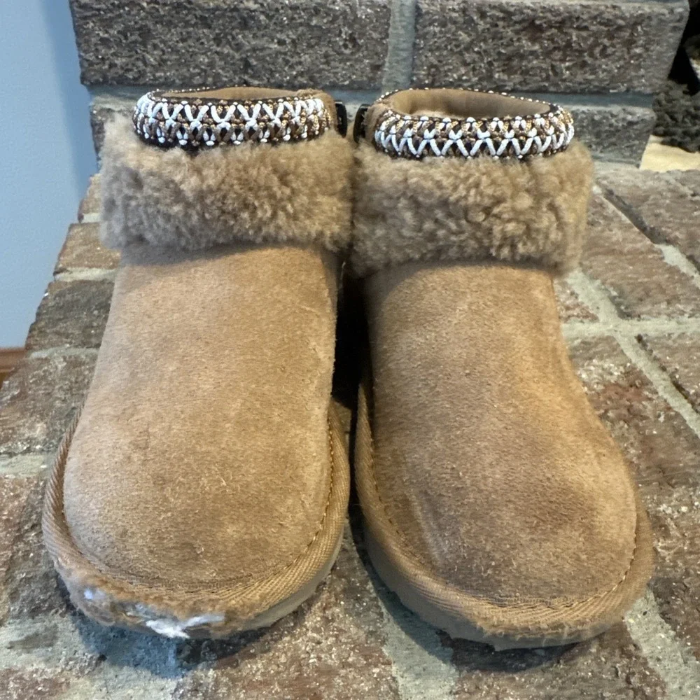 Ugg Classic Ultra Mini Maxi Curly Ankle Boots Toddler Sz 10US‎ 27.5EU #340